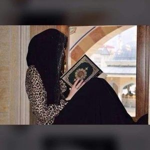 Meet your Posher, Zainab